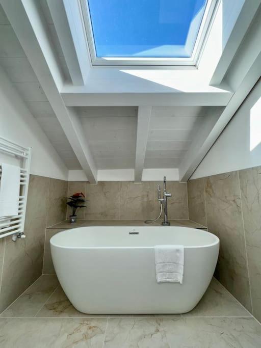 Apt. Aries - Penthouse Menaggio Extérieur photo