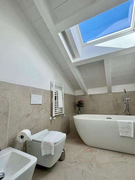 Apt. Aries - Penthouse Menaggio Extérieur photo