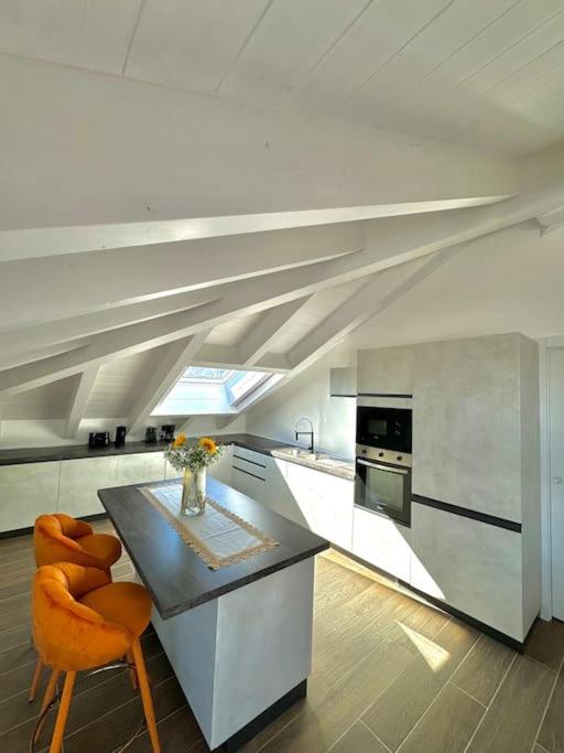 Apt. Aries - Penthouse Menaggio Extérieur photo