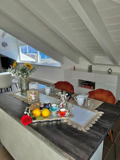 Apt. Aries - Penthouse Menaggio Extérieur photo